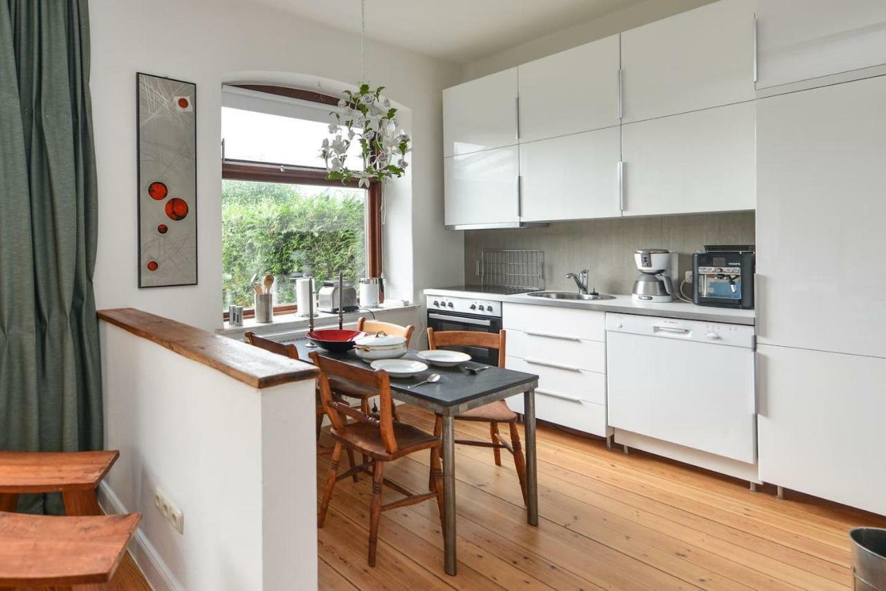 Kanalvilla - Urlaub Am Nord-Ostseekanal - Zwei Ferienwohnungen Im Angebot- Eine Im Dachgeschoss Und Eine Wohnung Mit Garten Sehestedt  Eksteriør bilde