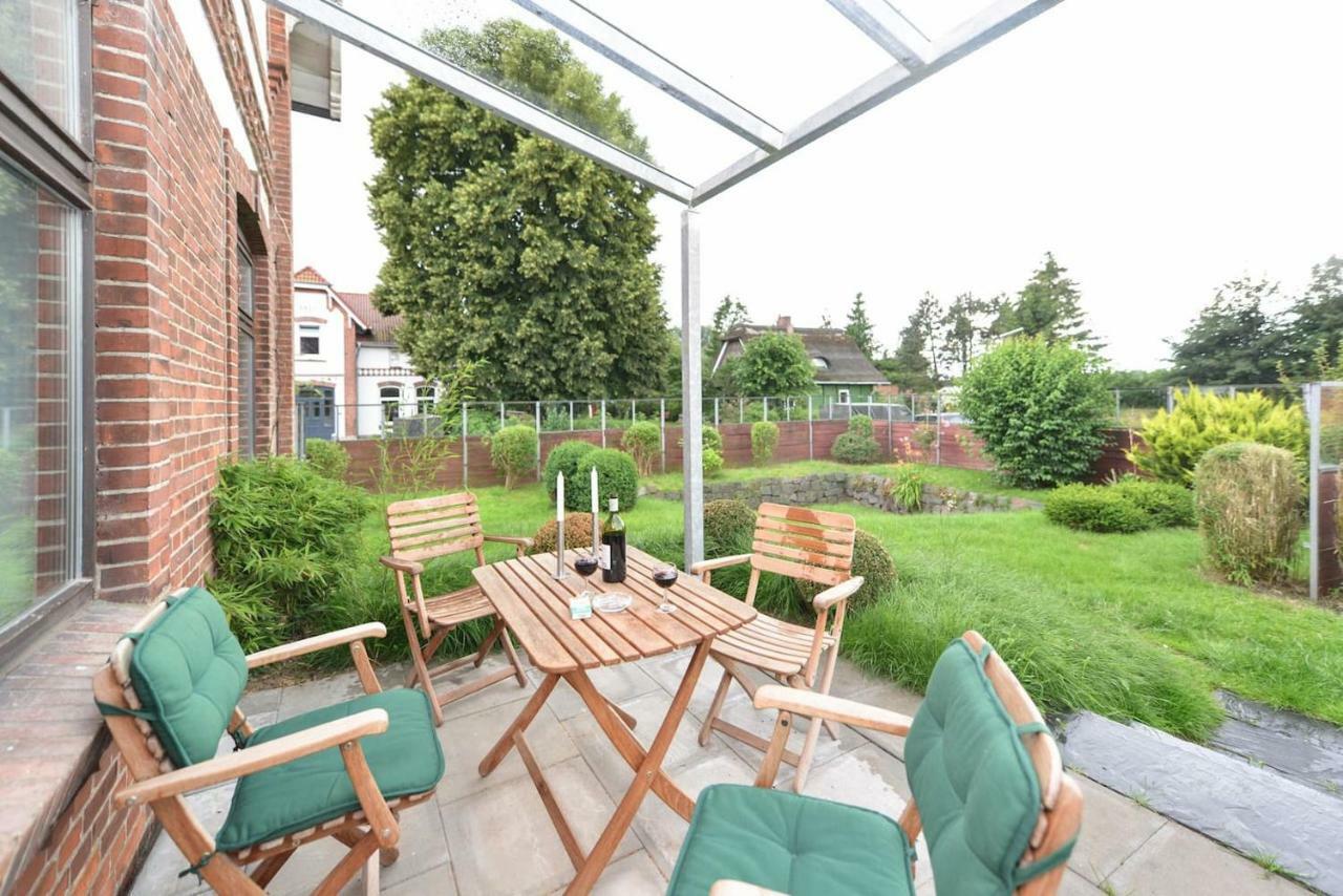 Kanalvilla - Urlaub Am Nord-Ostseekanal - Zwei Ferienwohnungen Im Angebot- Eine Im Dachgeschoss Und Eine Wohnung Mit Garten Sehestedt  Eksteriør bilde
